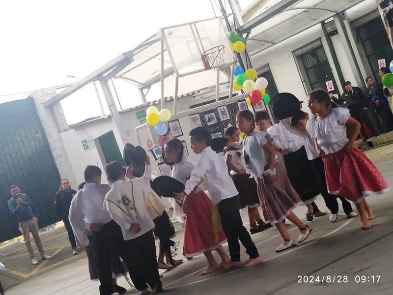 Niños y Niñas de Básica Primaria