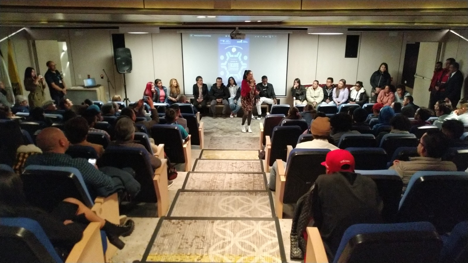 El encuentro fue escenario para rendir homenaje al compromiso y calidad humana de los jóvenes y adultos, así como destacar el rol de docentes y directivos del programa