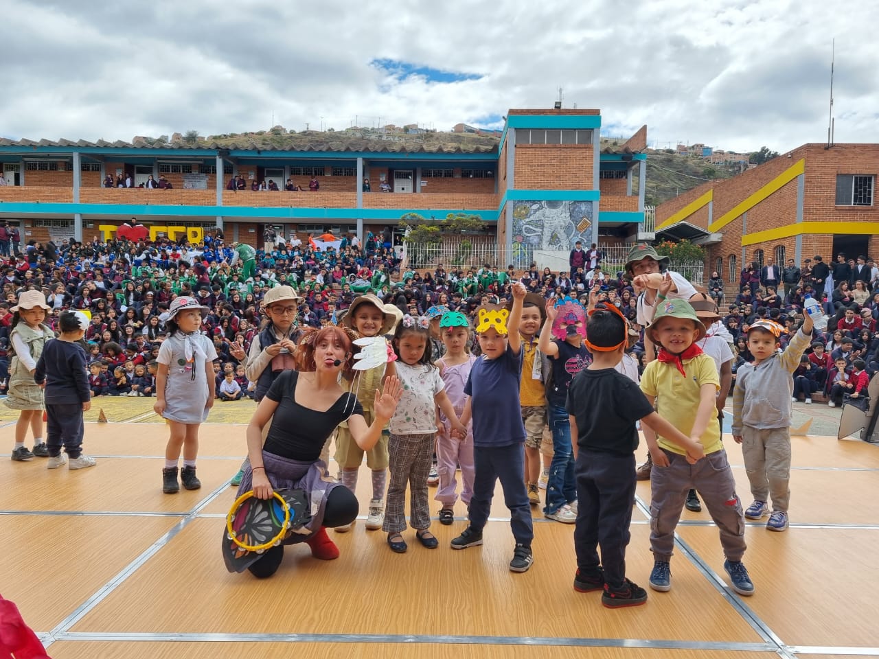 ¡Gran encuentro artístico y recreativo del Súper Nodo 32!