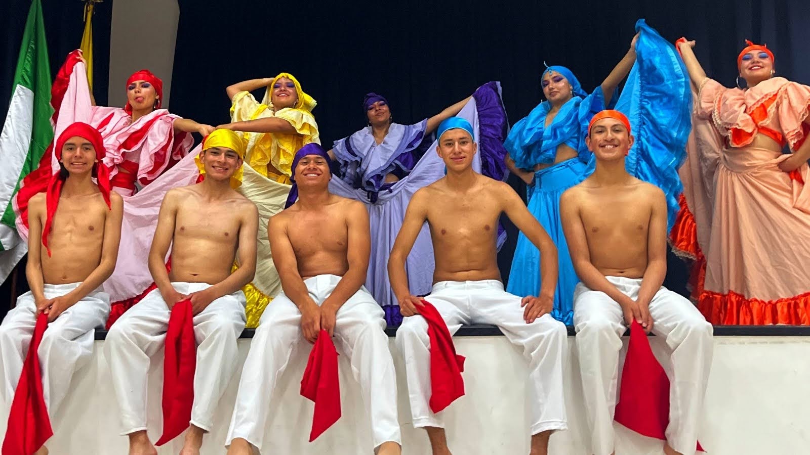 ¡Gran muestra artística “Trayecto Colombia” en el colegio INEM Francisco de Paula Santander!