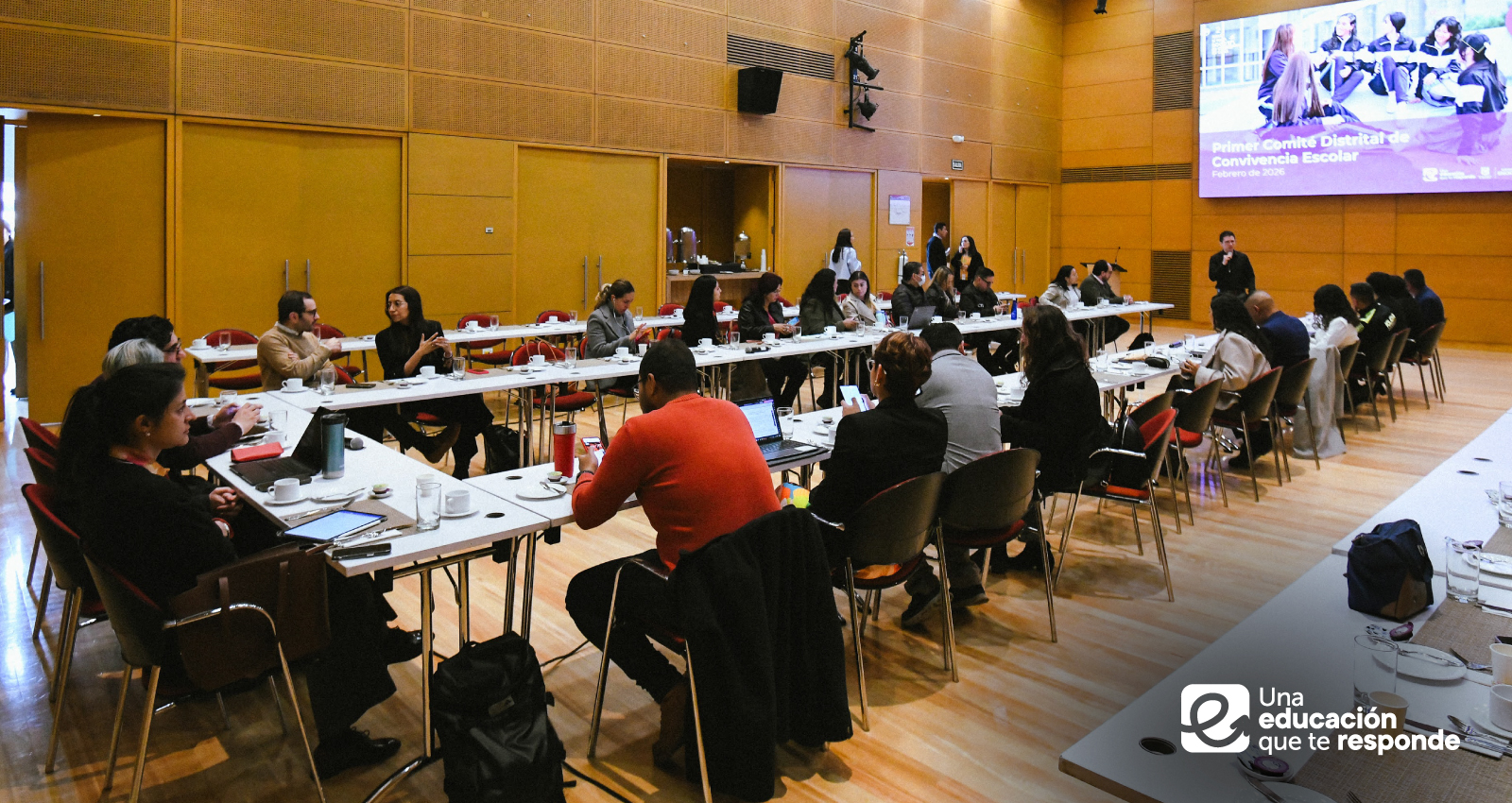 Funcionarios del distrito