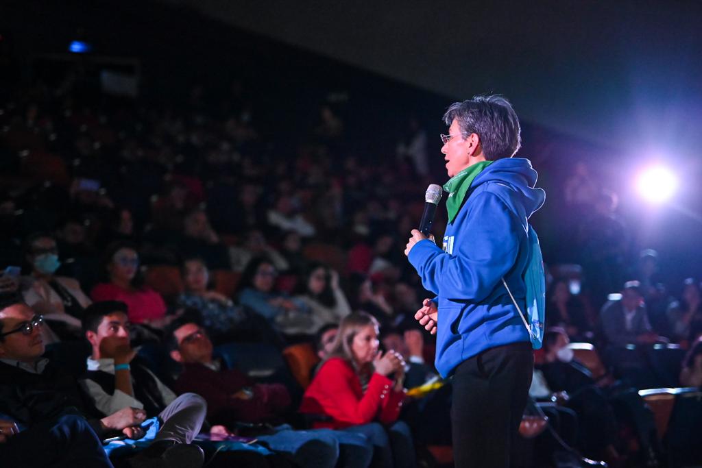 Distrito presenta en Maloka novedosa herramienta para orientar a estudiantes de últimos grados hacia su futuro profesional y laboral
