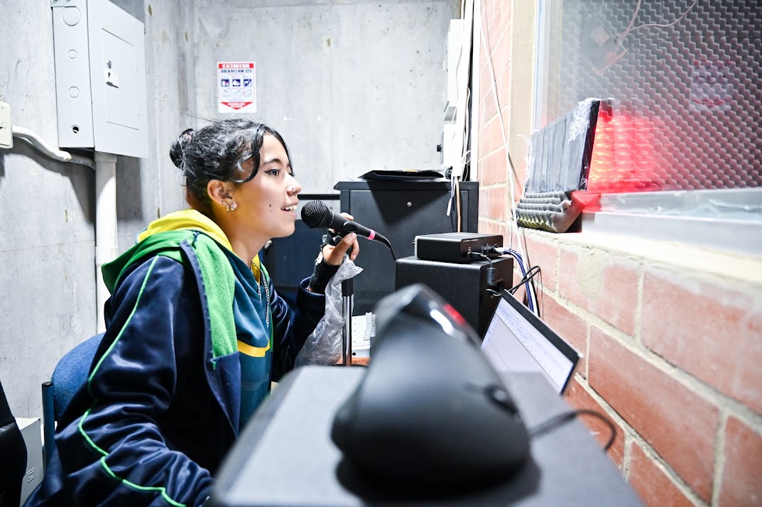 Conozca la emisora que impulsó un profe del Colegio San Cayetano y que hoy une a la localidad de Usme