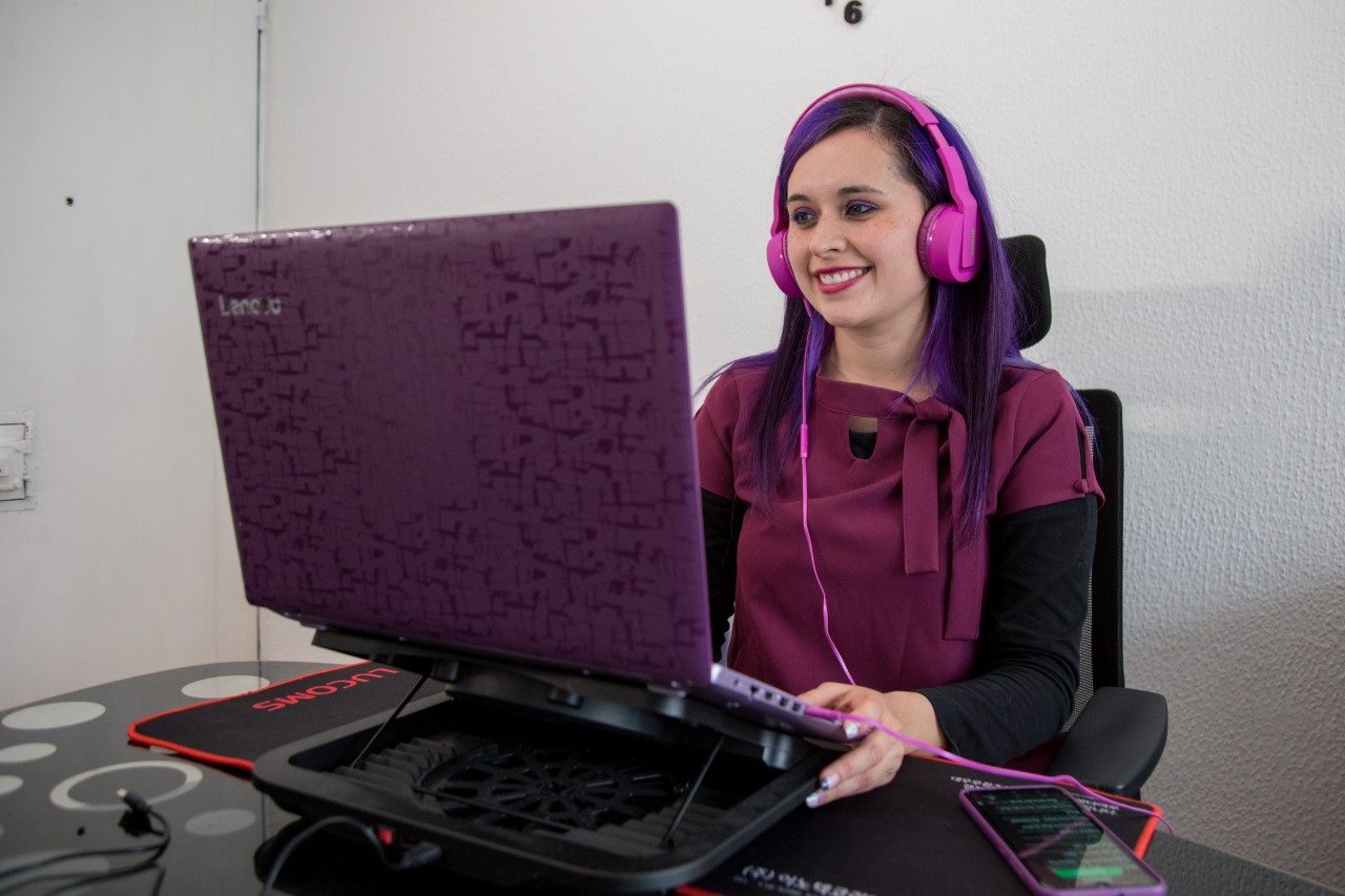 Sindey Carolina Bernal del colegio Enrique Olaya Herrera, la mejor profesora de Iberoamérica