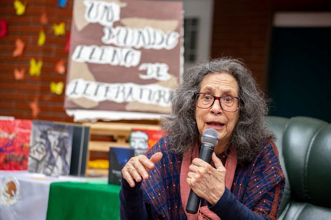 La autora Elisa Ramírez compartió su legado para preservar las culturas indígenas desde la literatura