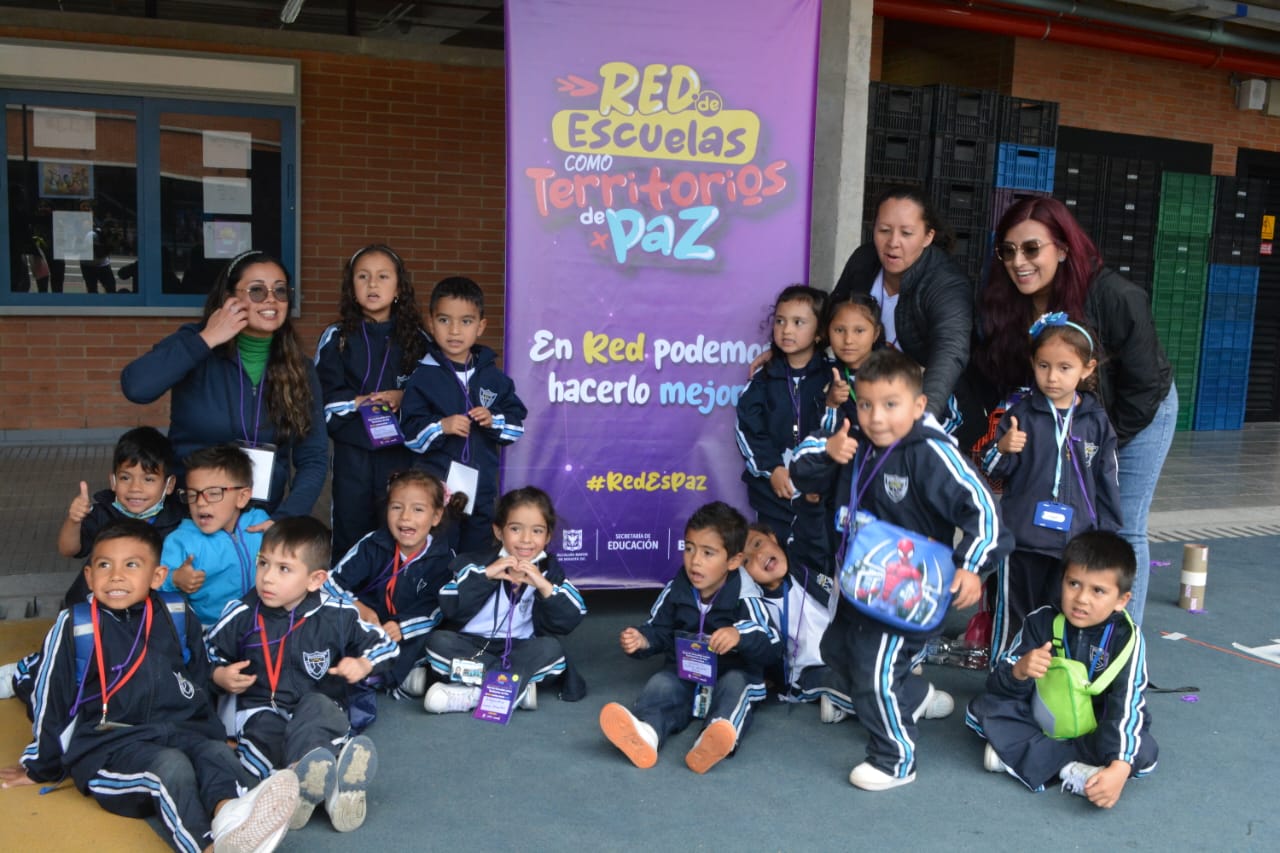 Así se vivió el primer encuentro distrital de la red de Escuelas como territorios de paz #Redepaz