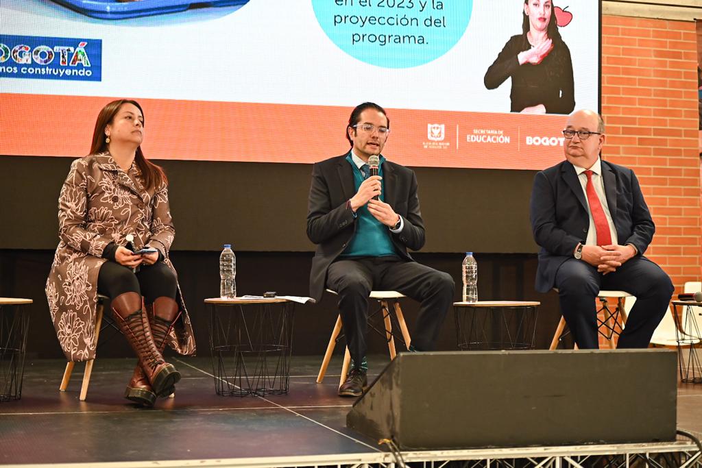 ¡Una tarea titánica!: todos los días Bogotá entrega 554 mil refrigerios y 240 mil desayunos y almuerzo escolares