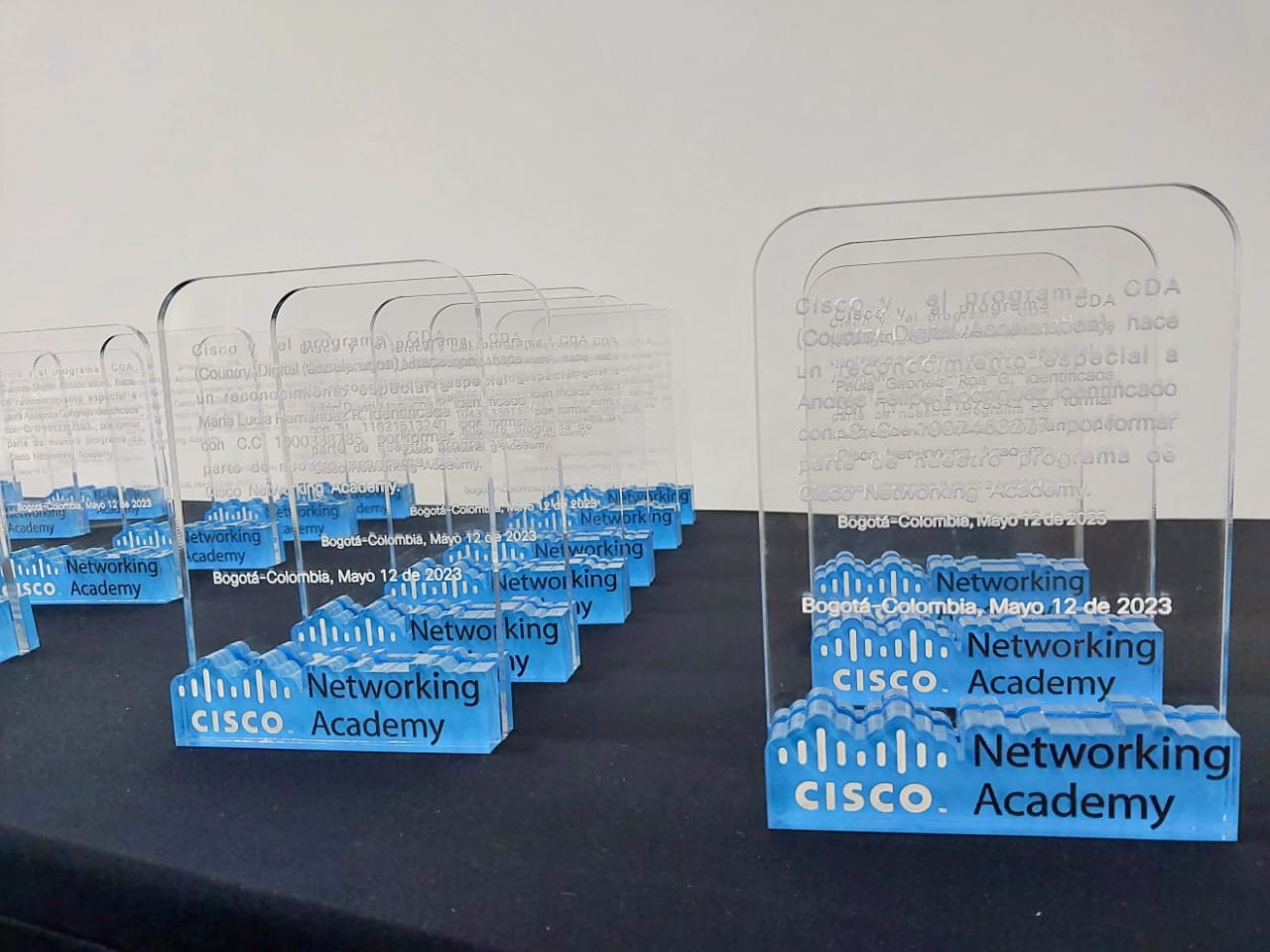 Estudiantes con discapacidad recibieron reconocimiento por sus talentos en áreas de tecnología