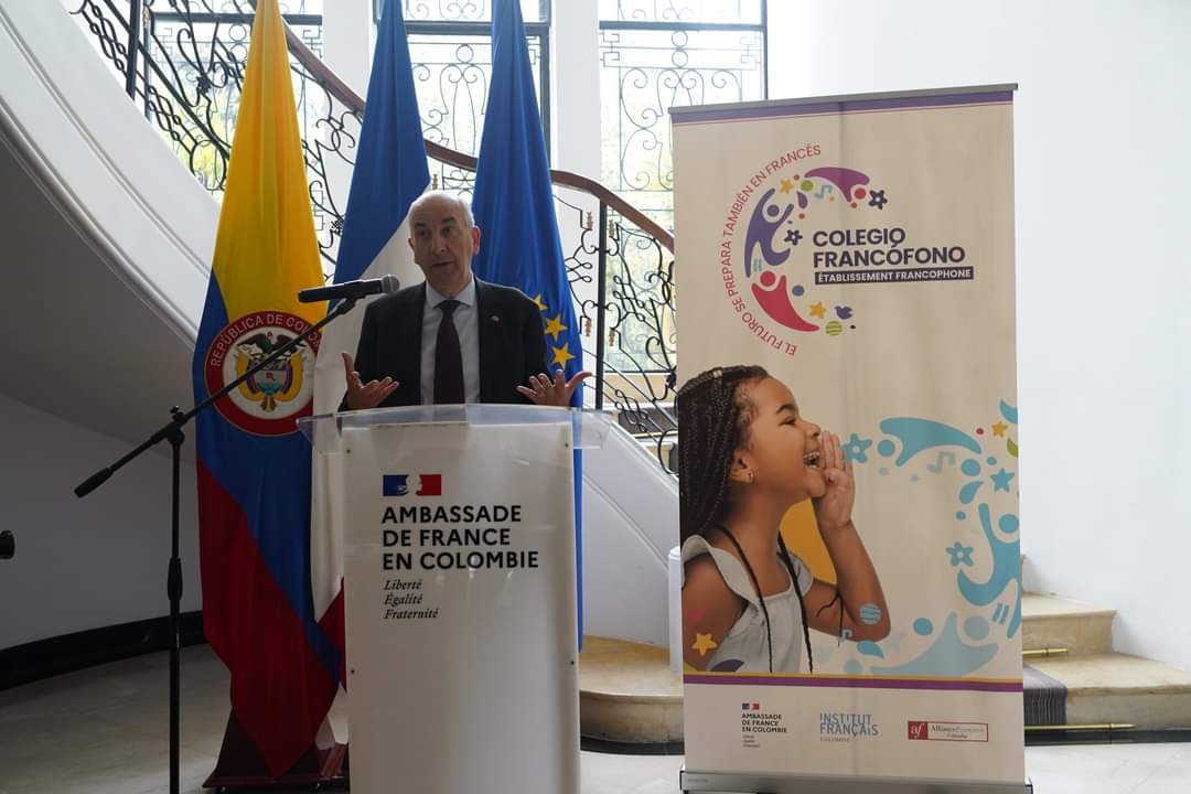 Por primera vez un colegio público bogotano recibe sello Francófono por parte la Embajada de Francia