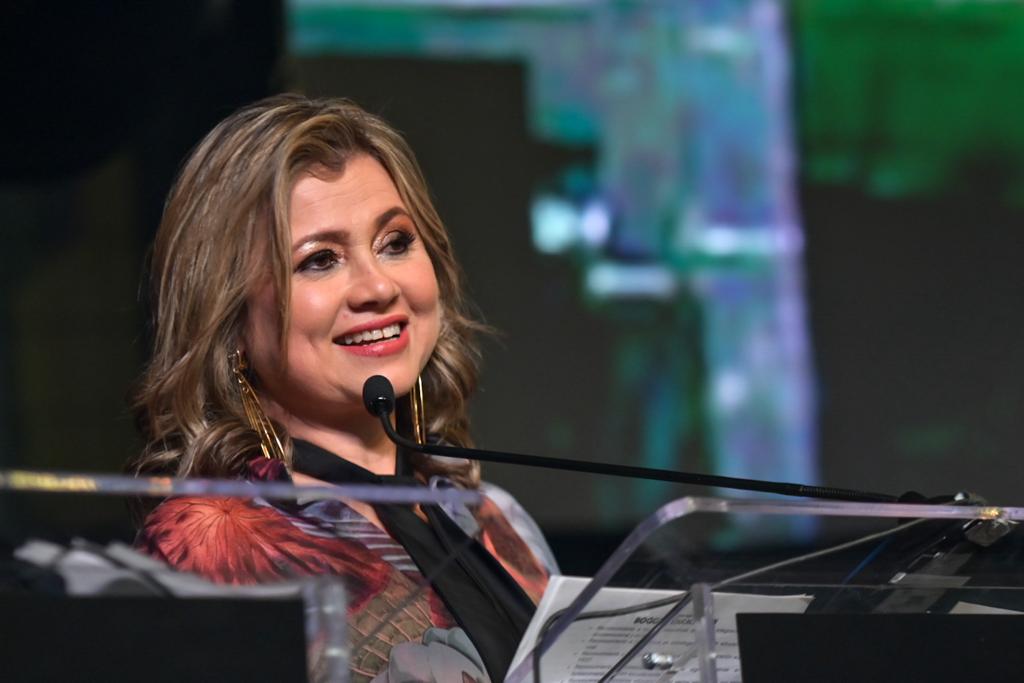 ‘Ha sido un honor liderar este equipo apasionado y dedicado en la misión de transformar la educación de nuestra ciudad’: Edna Bonilla