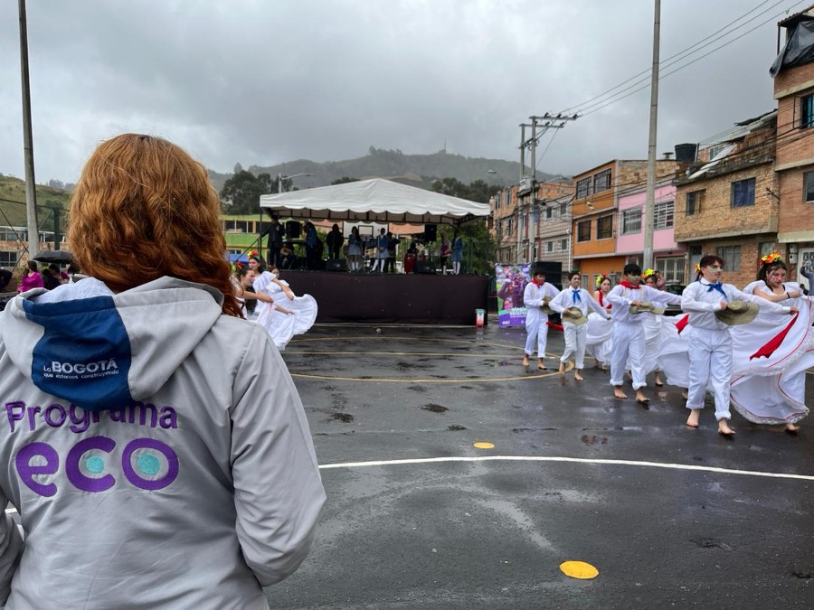 Actividad en colegio del programa ECO 