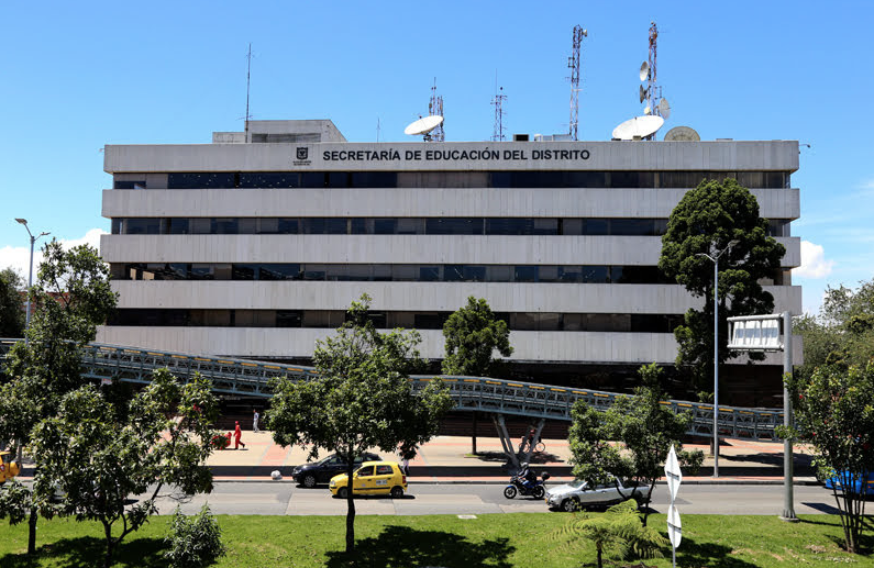 Fachada de la Secretaría de Educación