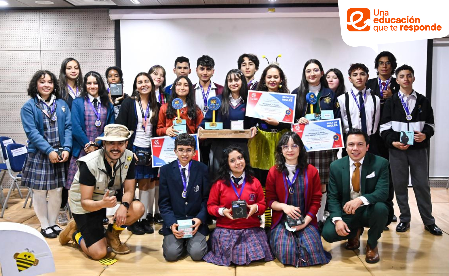 Estudiantes de colegio distrital