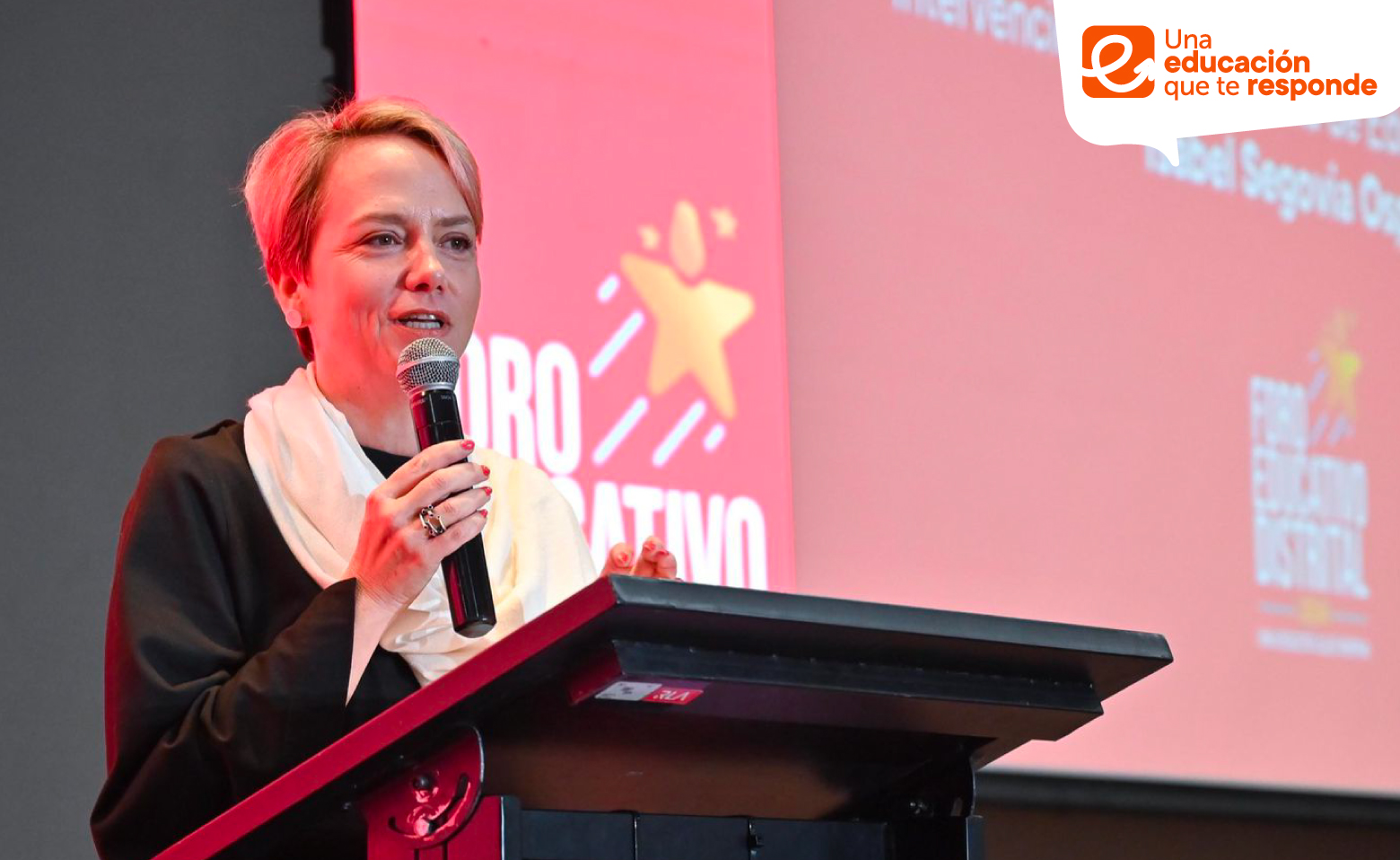 Secretaria de Educación, Isabel Segovia