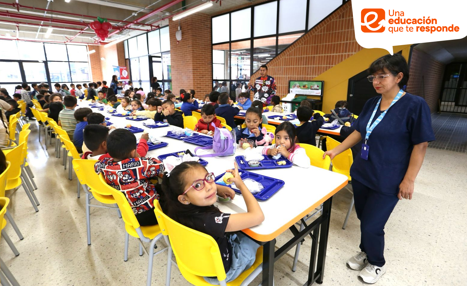 Estudiantes de colegio distrital