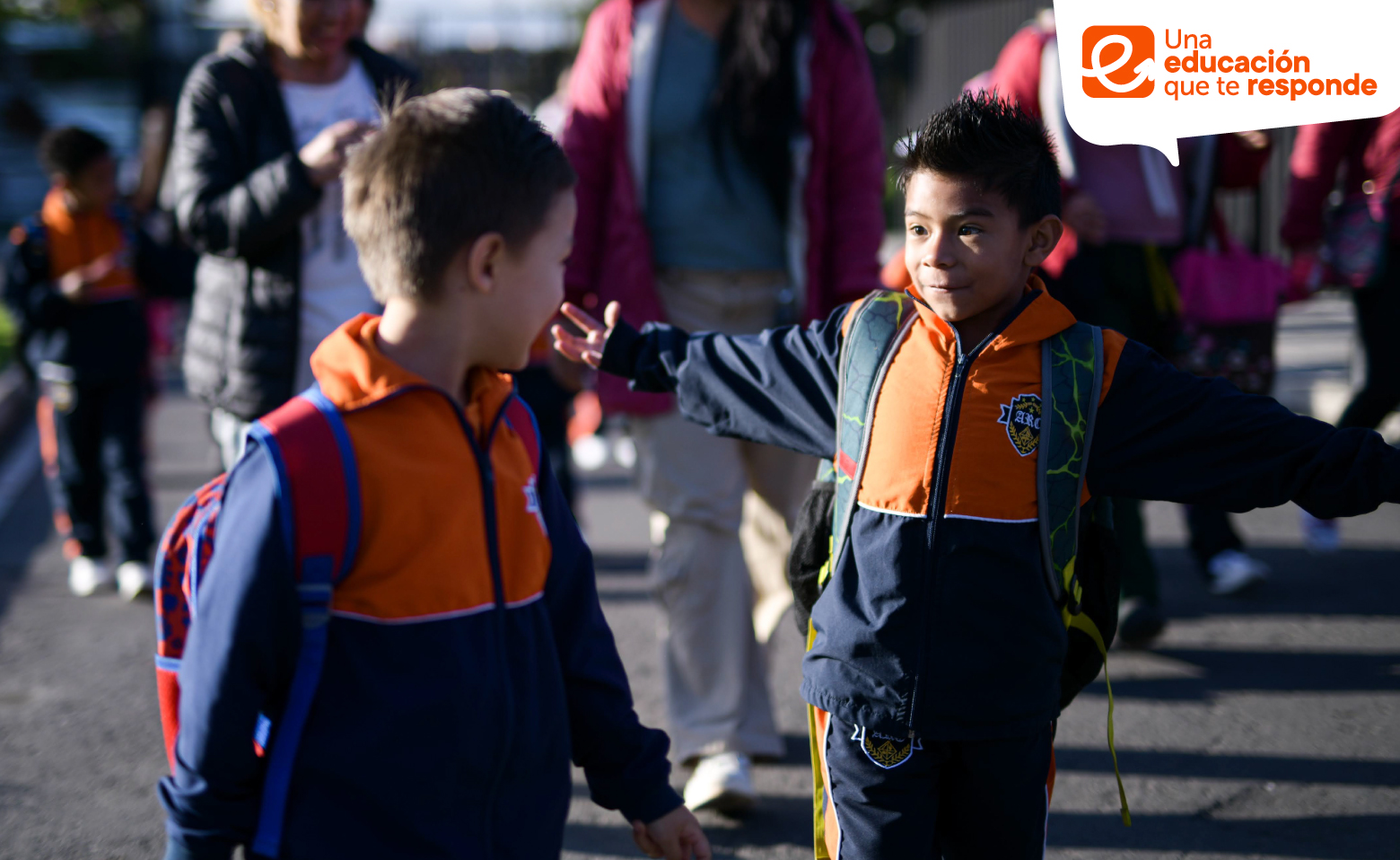 Estudiantes de colegio distrital