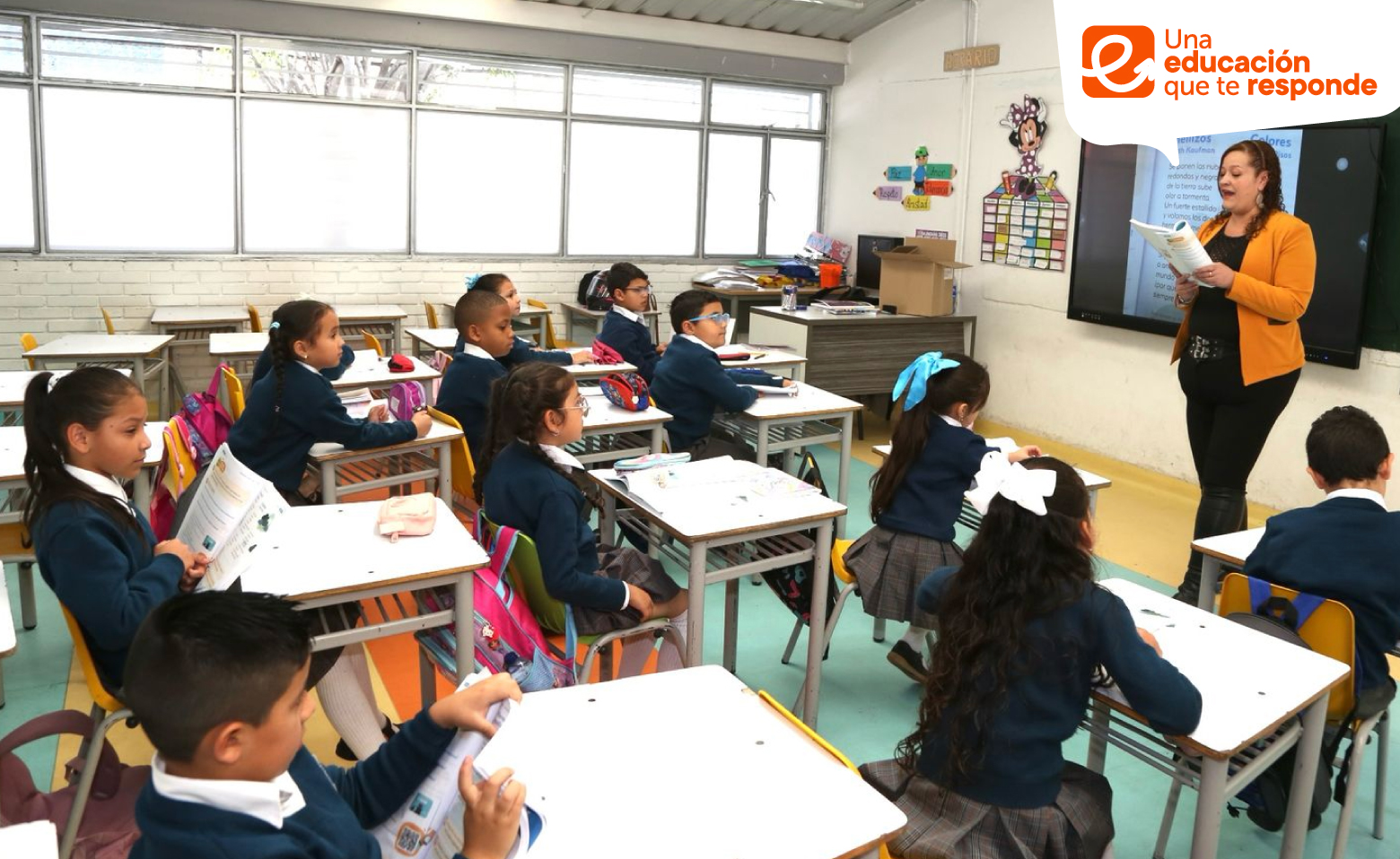 Estudiantes de colegio distrital