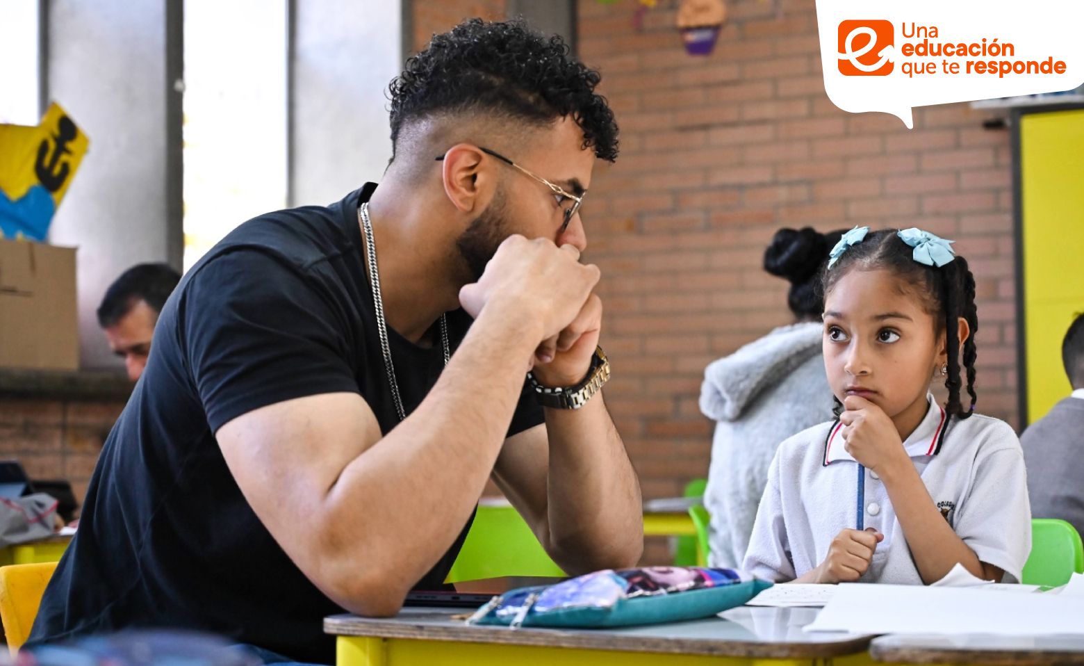 Profesor en aula de clase