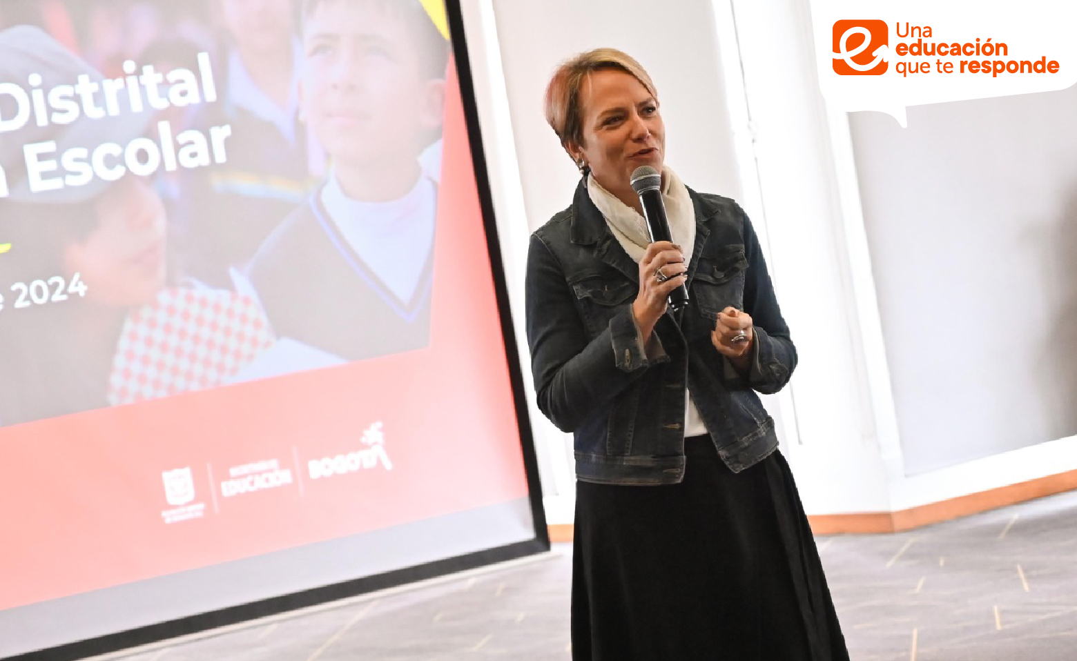 Secretaria de Educación Isabel Segovia