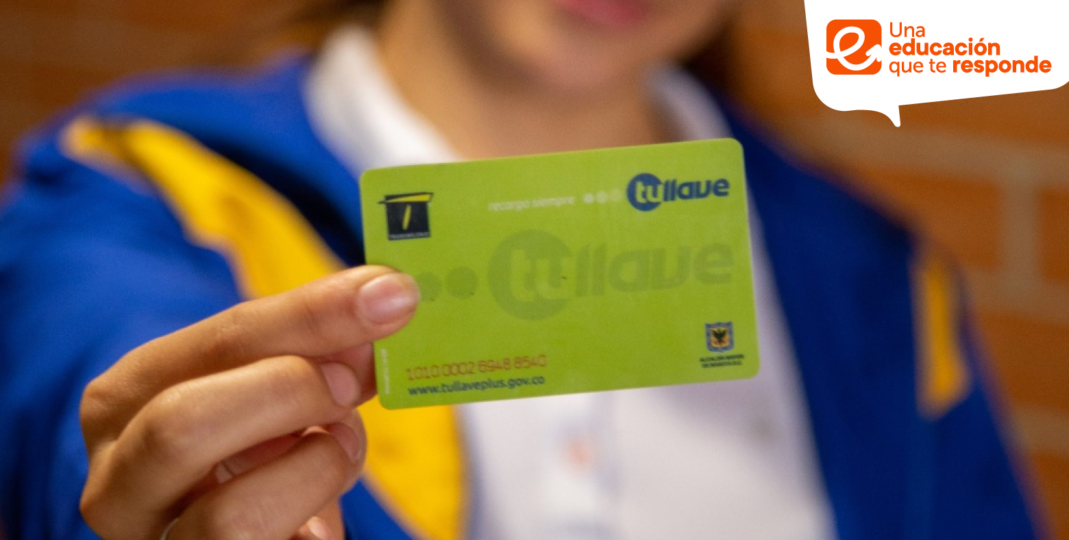 Estudiantes de colegio distrital