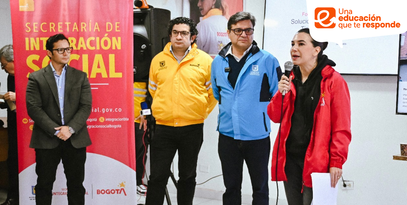 Funcionaria del distrito