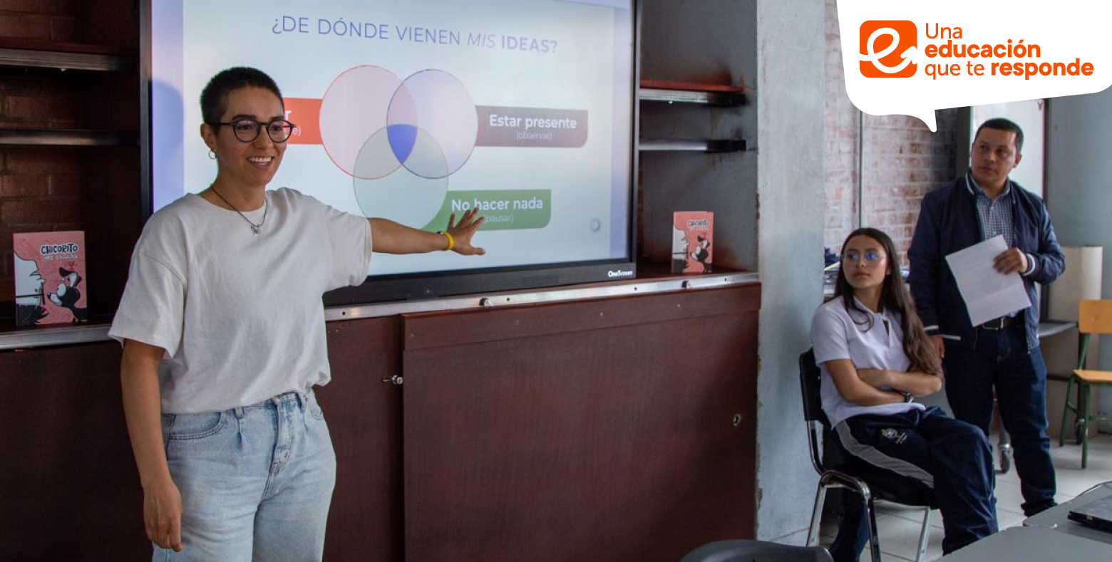 Estudiantes de colegio distrital