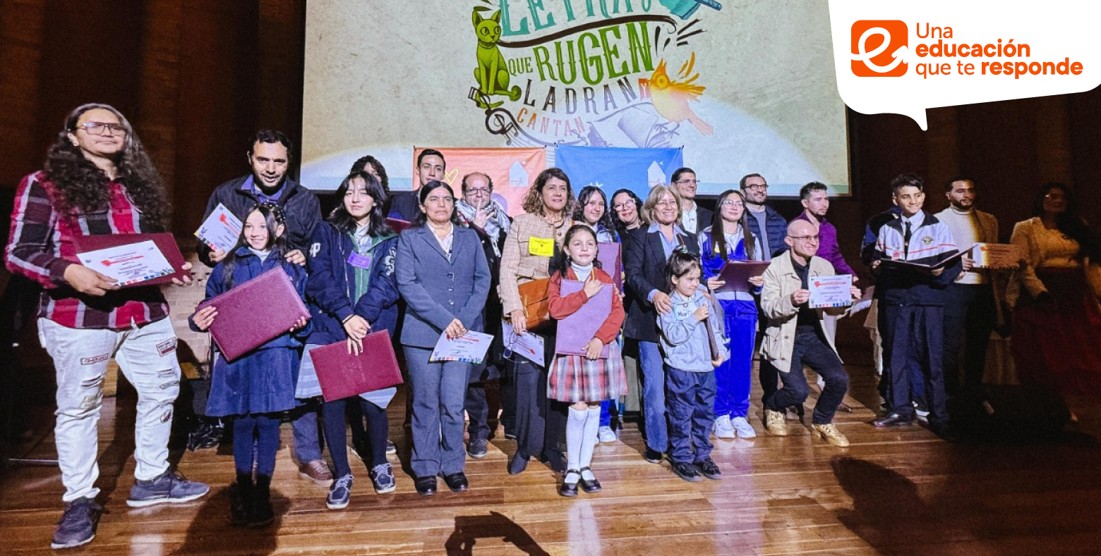 Estudiantes de colegio distrital