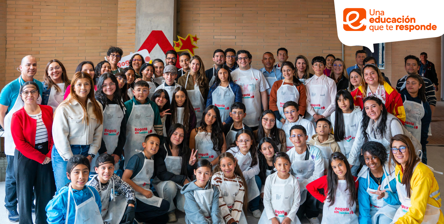 Estudiantes de colegio distrital