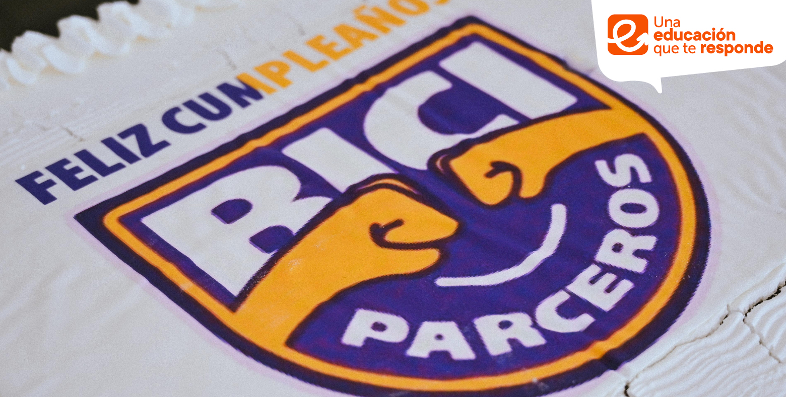 Estudiantes de colegio distrital