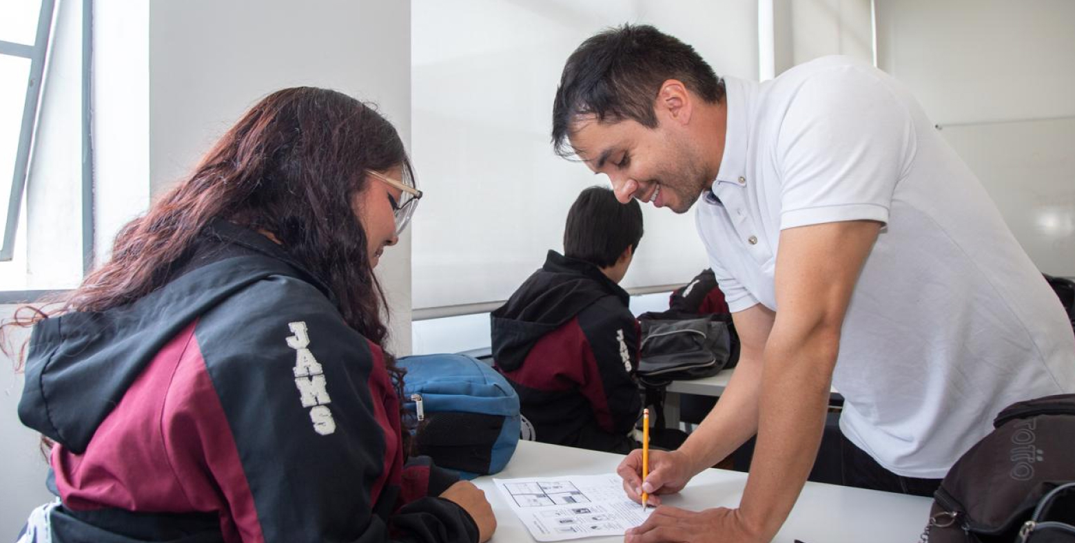 Estudiantes de colegio distrital