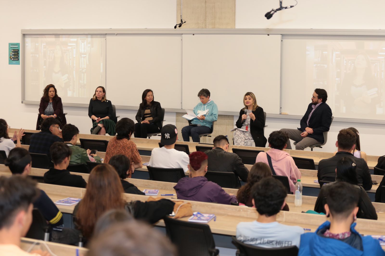 Claudia López y Edna Bonilla