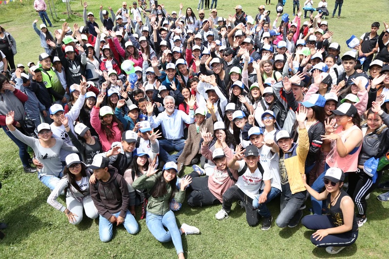 Estudiantes en un campamento