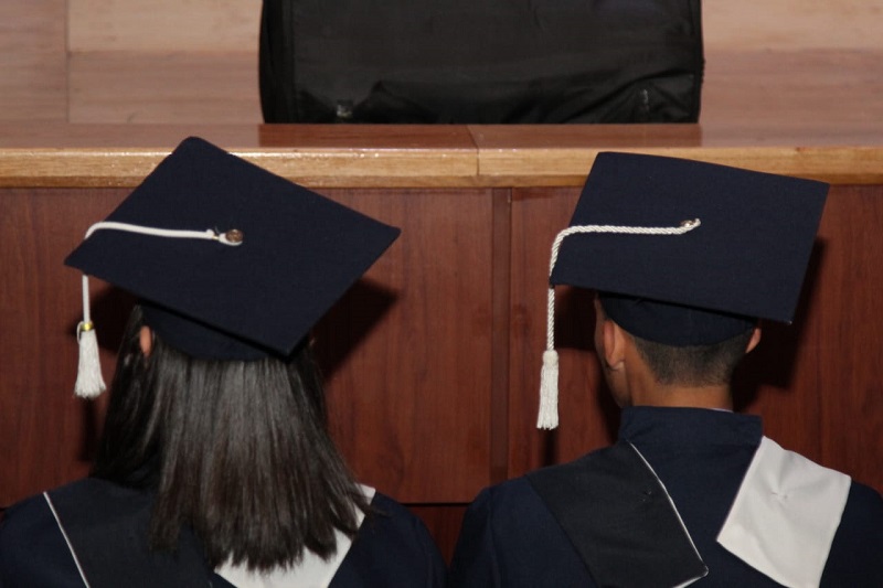 Estudiante graduados