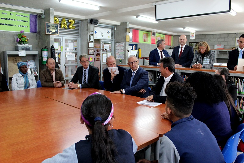 Funcionarios de la SED y acnur