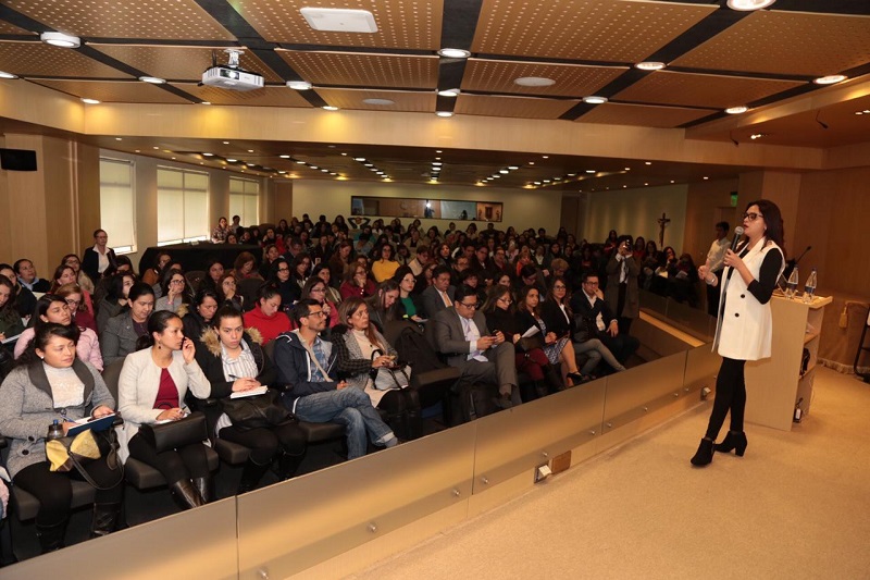 Profesora Evelyn Diaz