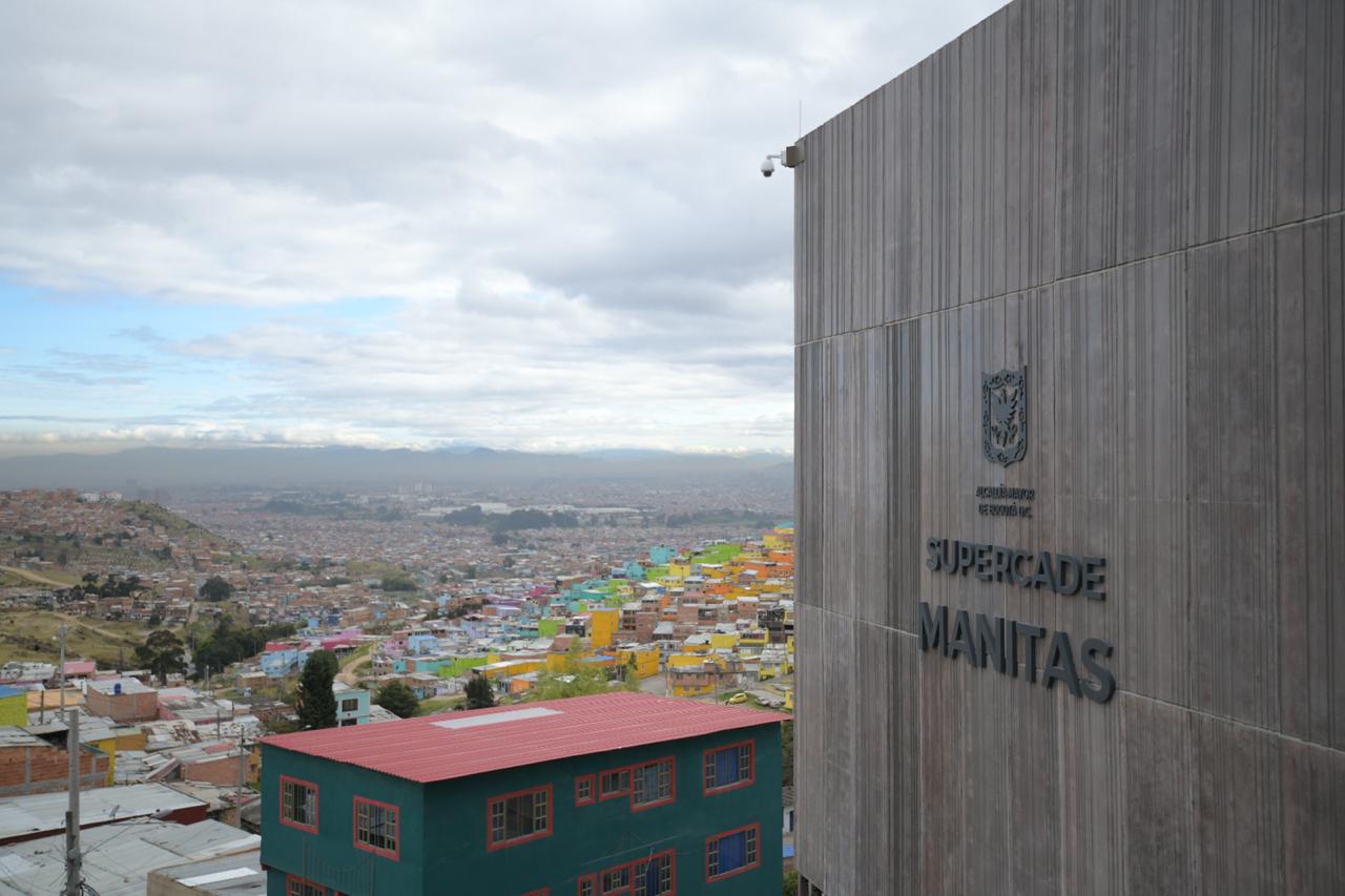SuperCade de Manitas de Ciudad Bolívar
